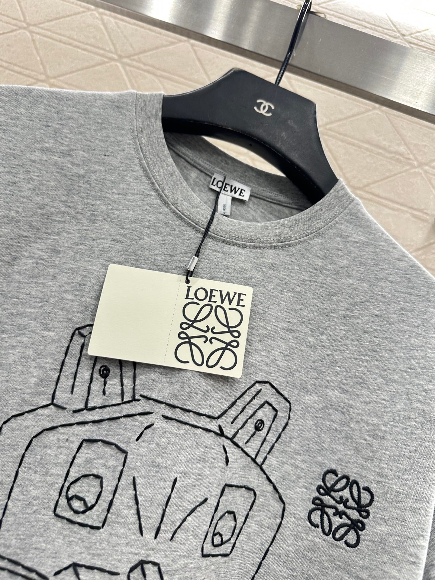 LOEWE LONG-SLEEVE CREW NECK T-SHIRT STYLE 237