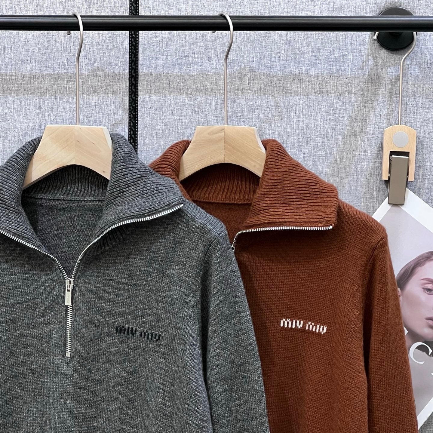MIUMIU PULLOVER SWEATER STYLE 335