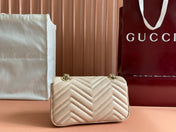 MARMONT MEDIUM SHOUDER BAG 23 IN LIGHT BEIGE CALFSKIN