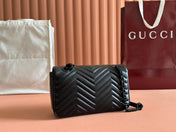 MARMONT SHOULDER BAG 26 IN BLACK CALFSKIN BLACK CHAIN