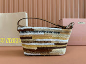 CROCHET SHOULDER BAG 25.5 NATURAL COLOUR-BLOCK WOOL WITH BROWN STRAP CALFSKIN