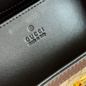 GUCCI 26S PADLOCK TOP HANDLE BAG 25 IN DARK BEIGE AND BLACK CALFSKIN