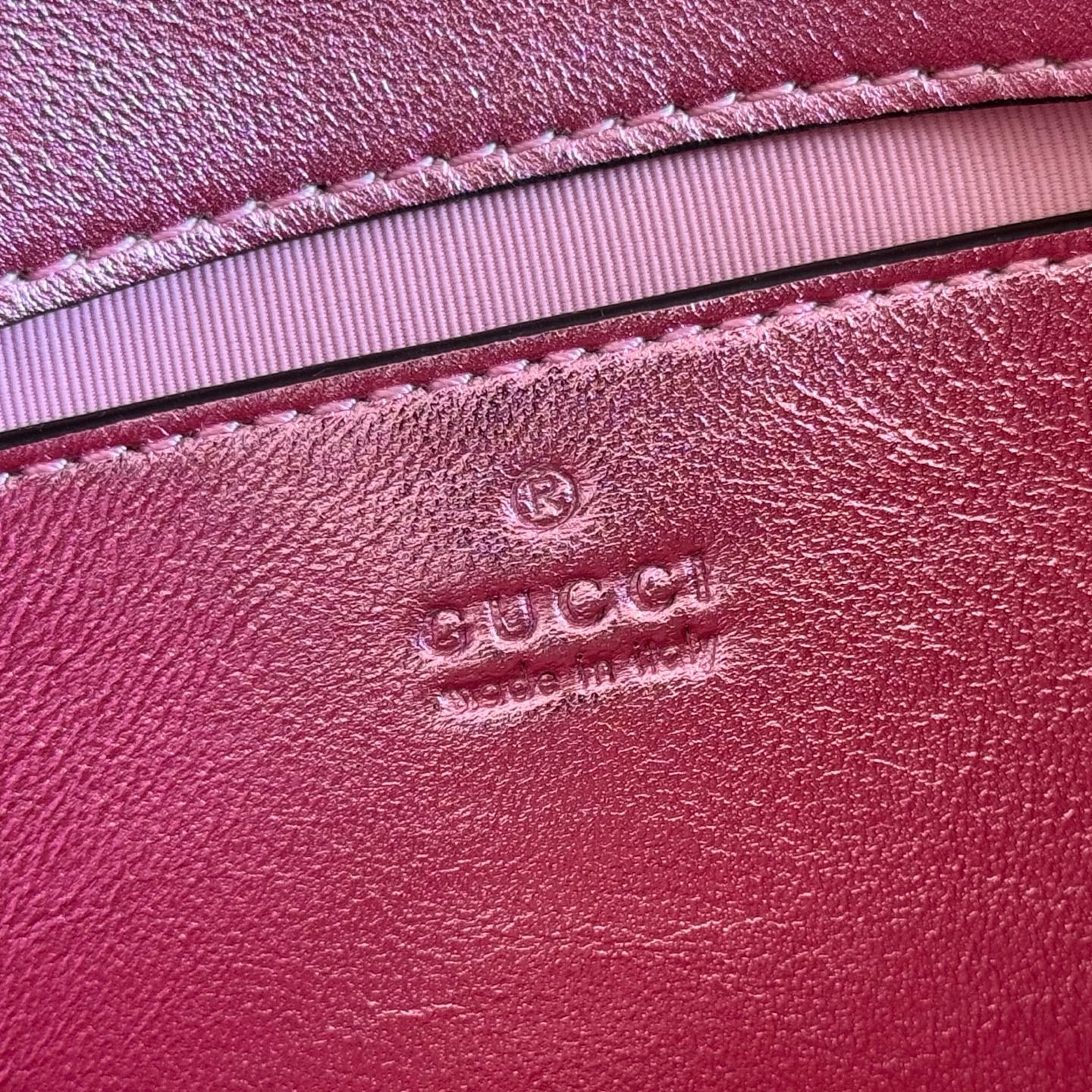 GUCCI 26S GG MARMONT BAG 22 IN METALLIC PINK LAMBSKIN