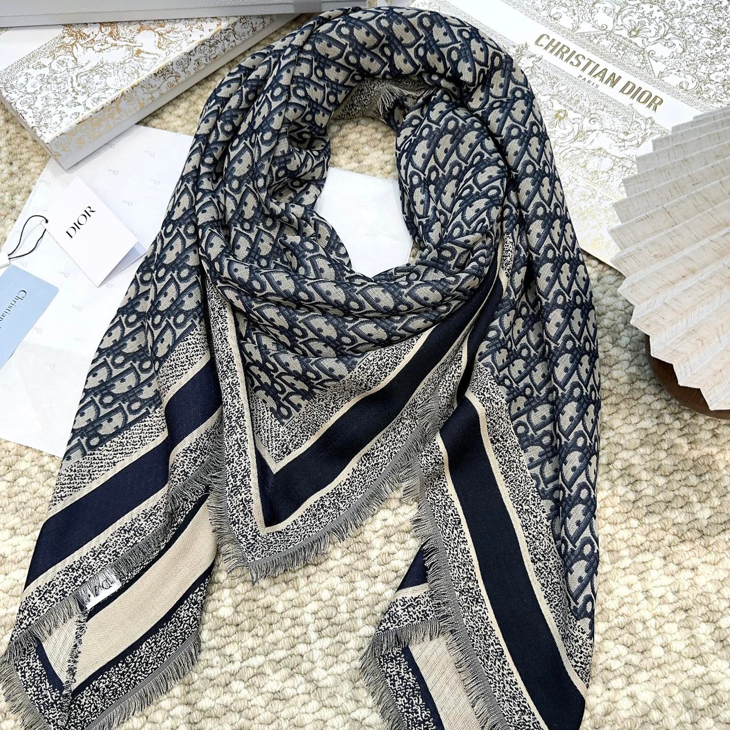 DIOR 26S SCARF 140 IN CASHMERE AND SILK 513544