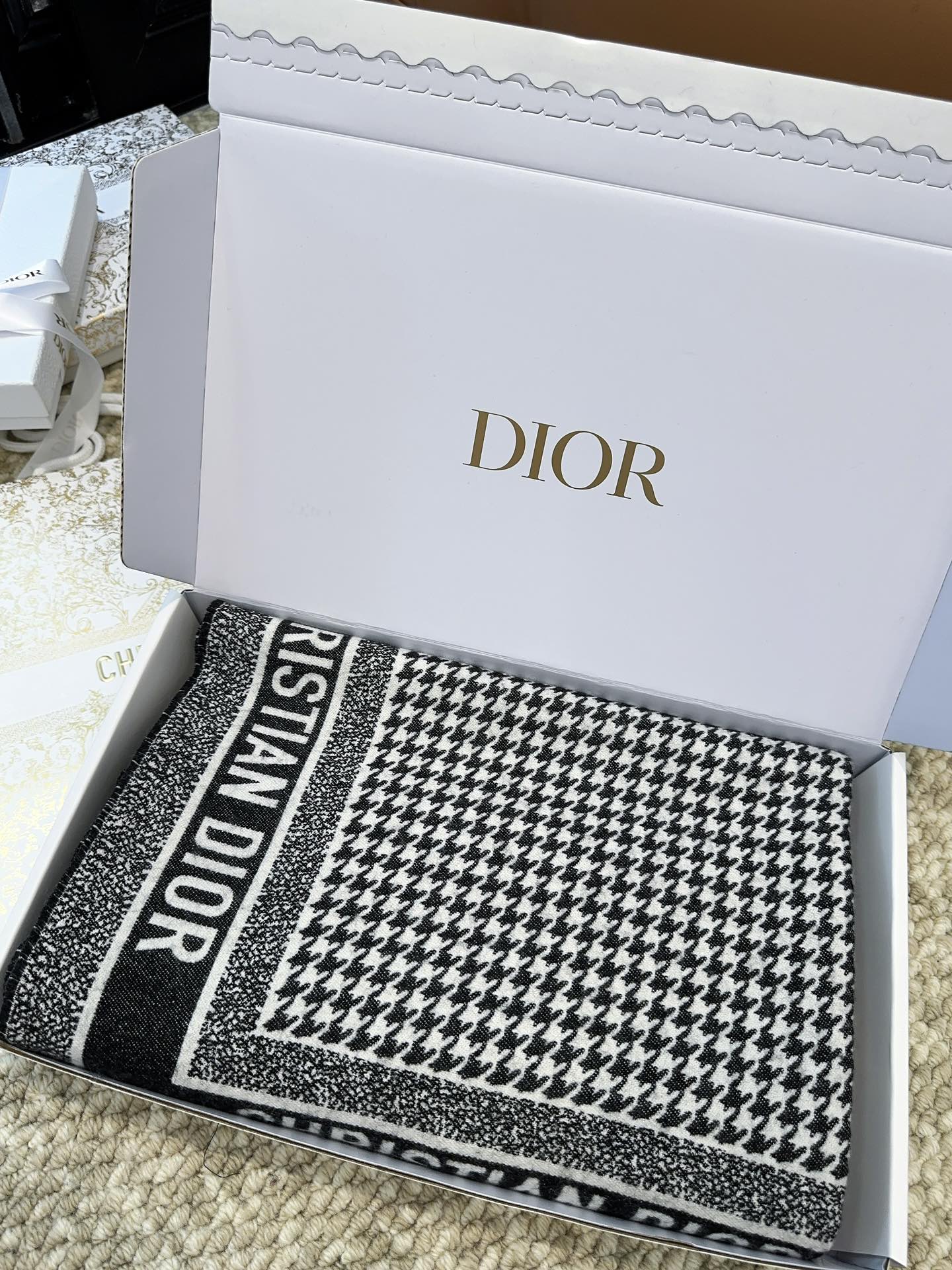 DIOR 26S SCARF 140 IN WOOL AND CASHMERE 509311