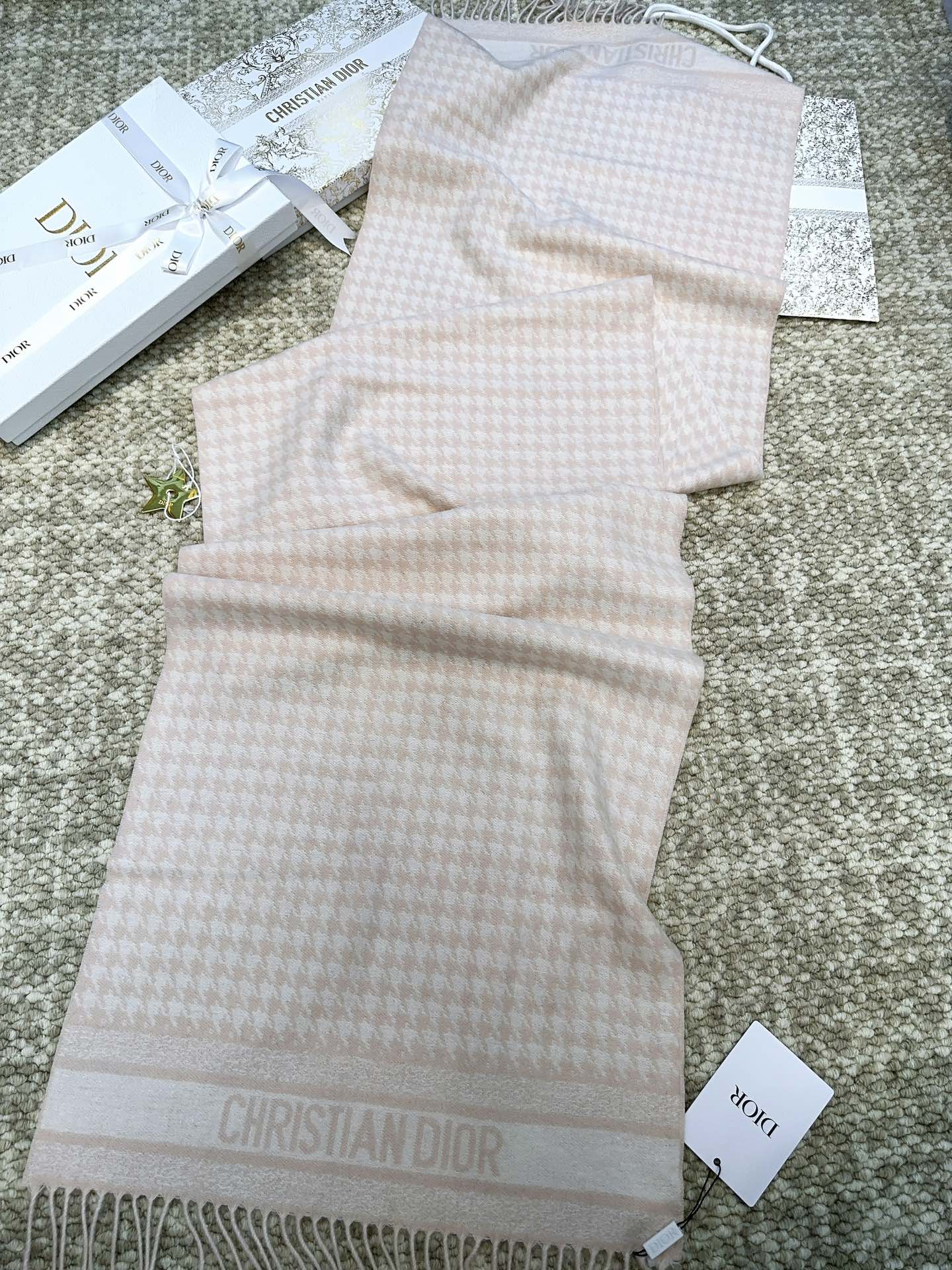 DIOR 26S SCARF 200 IN CASHMERE 429202