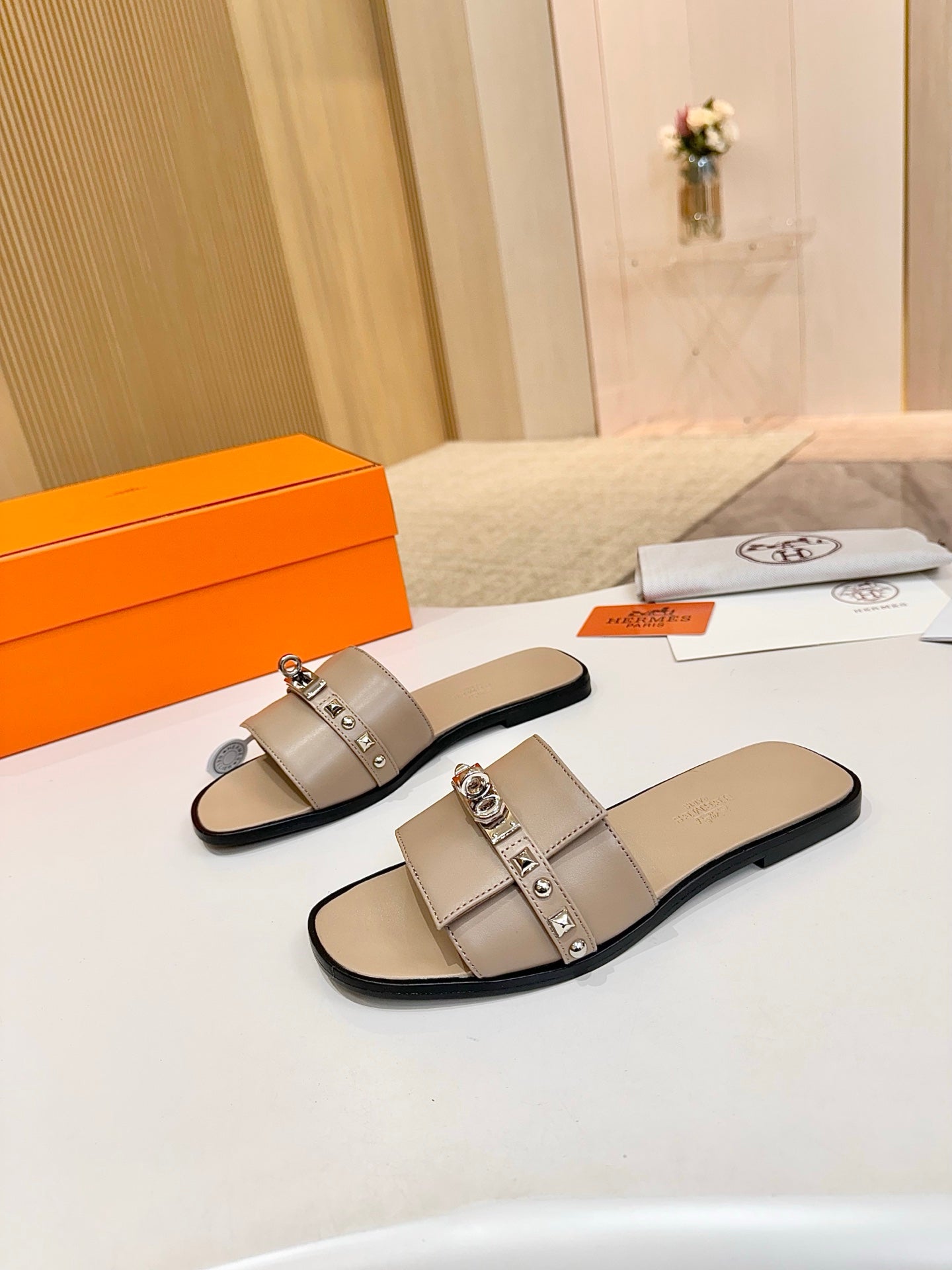 HM 26S GIULIA SANDAL IN LIGHT BROWN CALFSKIN SILVER HARDWARE