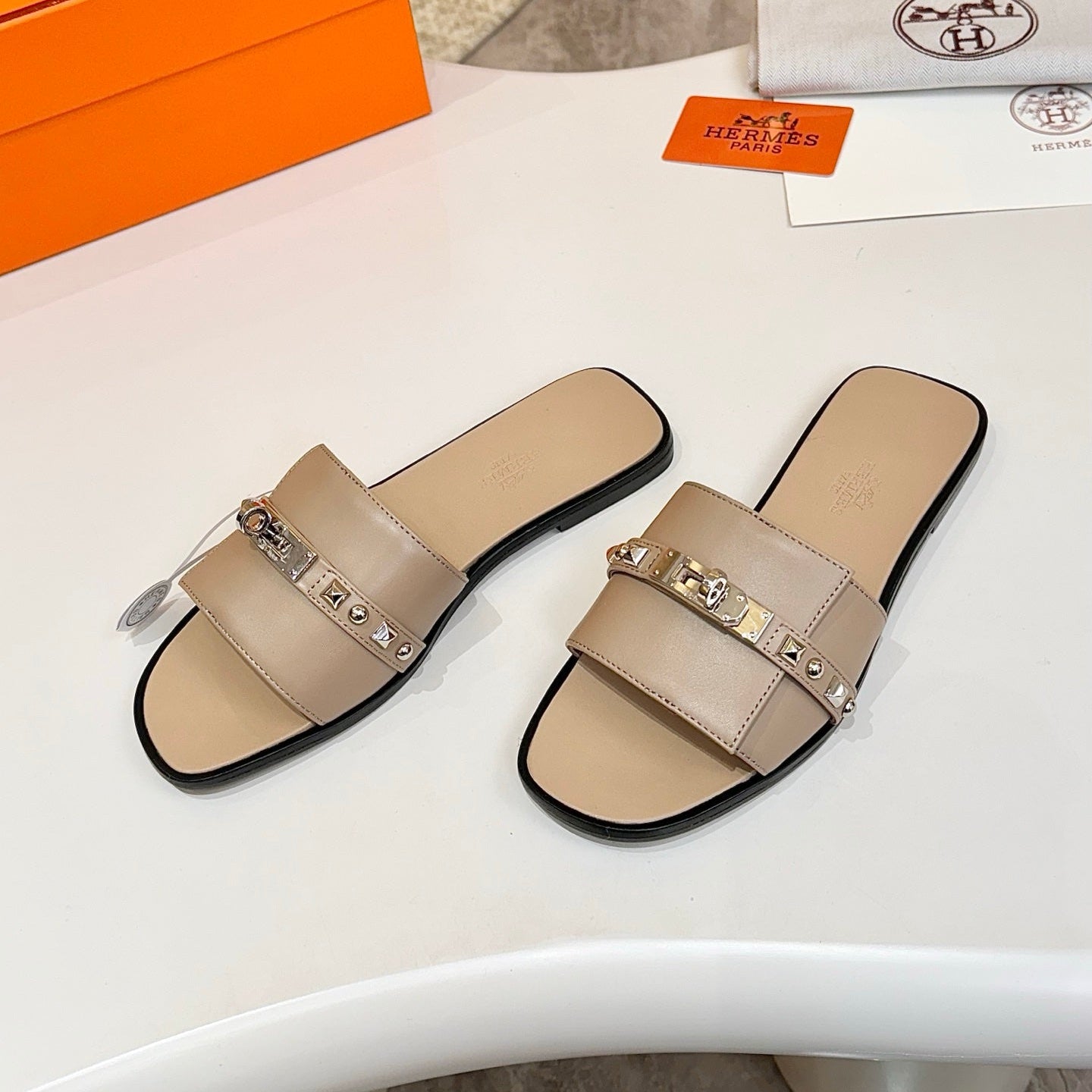 HM 26S GIULIA SANDAL IN LIGHT BROWN CALFSKIN SILVER HARDWARE