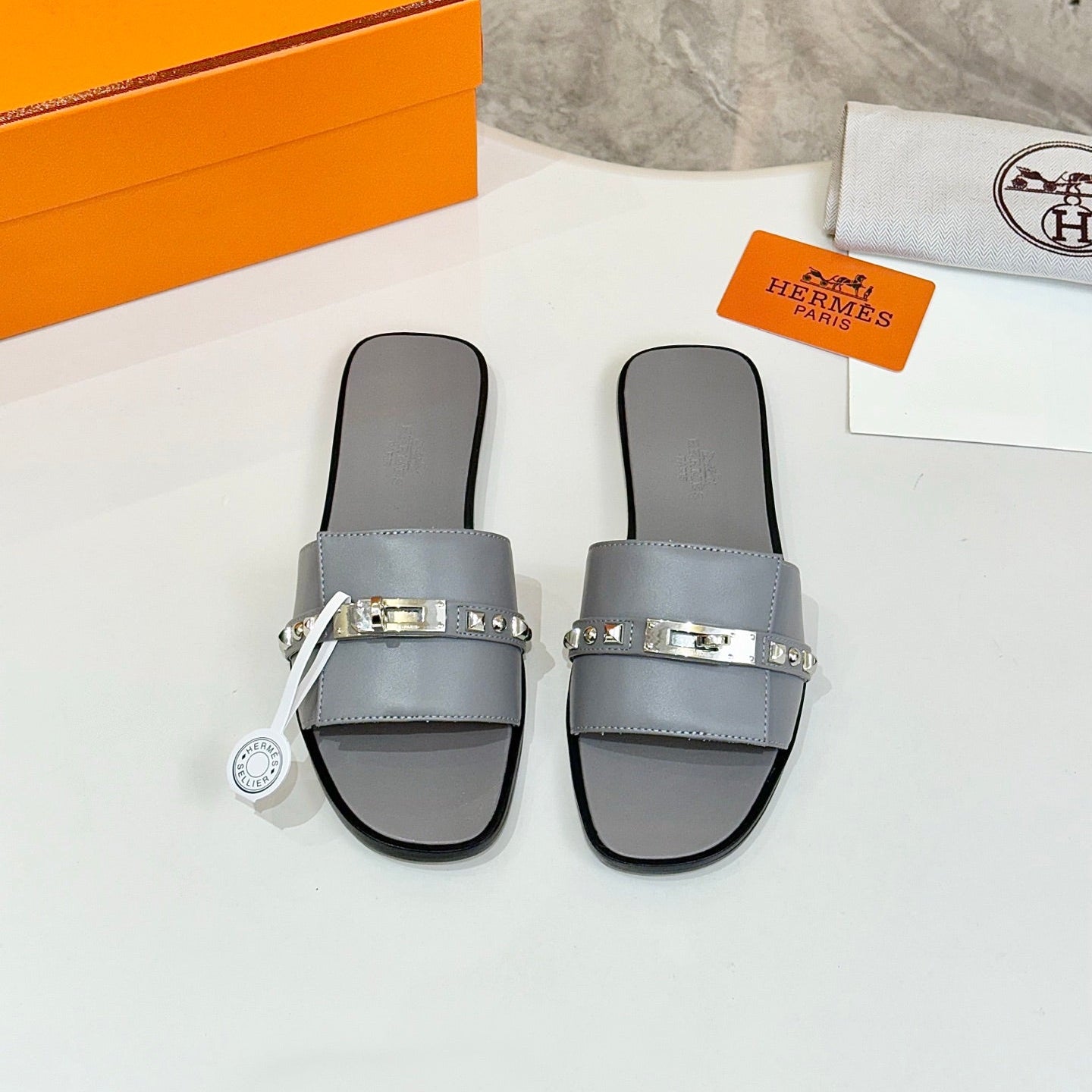 HM 26S GIULIA SANDAL IN GREY CALFSKIN SILVER HARDWARE