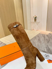 HM 25S KELLY KNEE-HIGH BOOTS IN BROWN SUEDE WITH SILVER HARDWARE