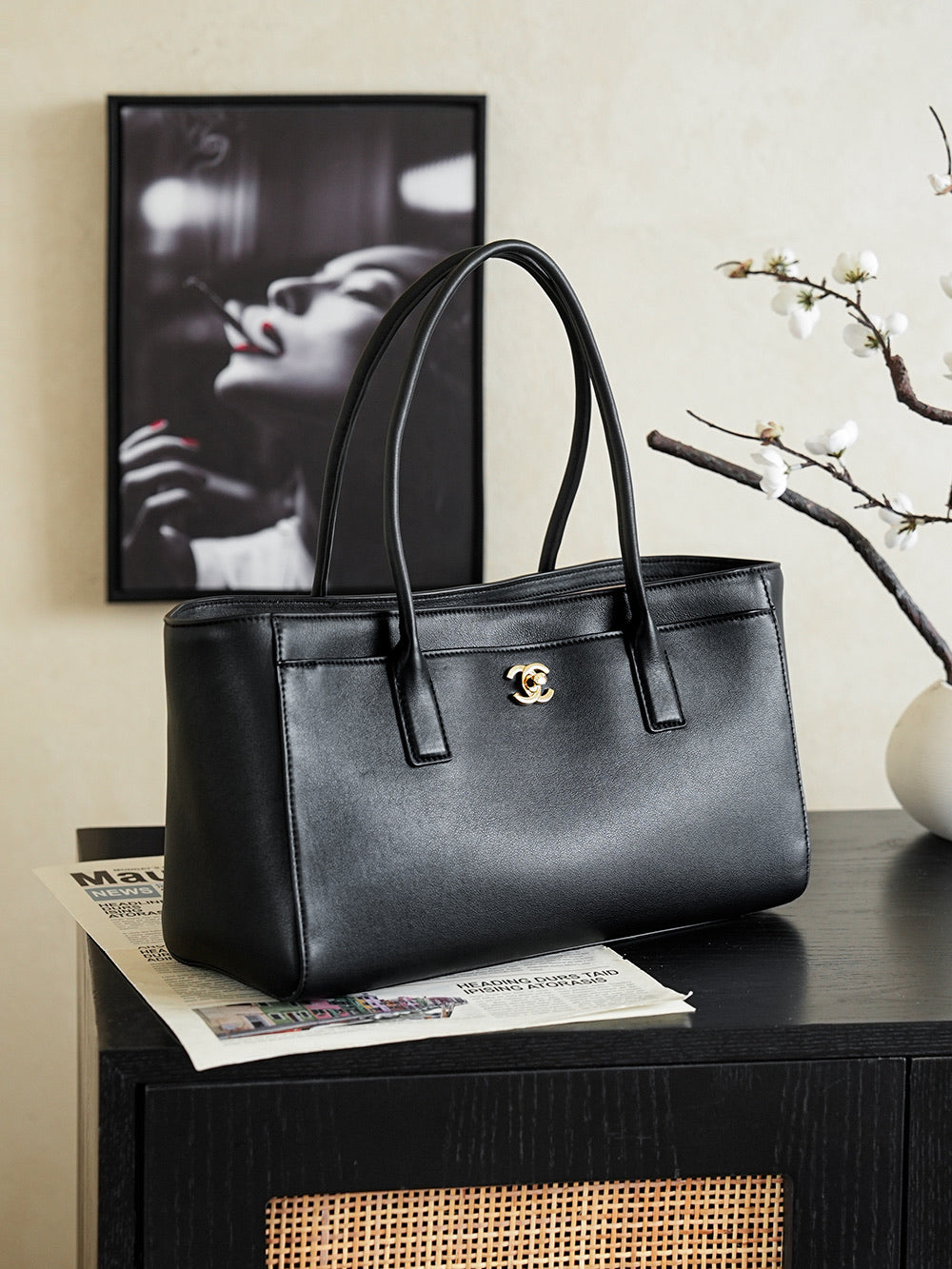 CHANEL 26S CERF TOTE BAG 39 IN BLACK CALFSKIN GOLD HARDWARE