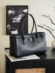 CHANEL 26S CERF TOTE BAG 39 IN BLACK CALFSKIN GOLD HARDWARE