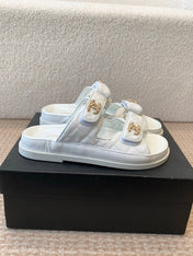 DAD SANDAL IN WHITE SHEEPSKIN MULE