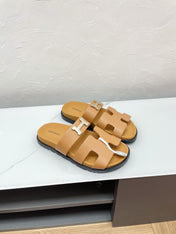 CHYPRE SANDAL COPPER LAMBSKIN WITH H BUCKLE