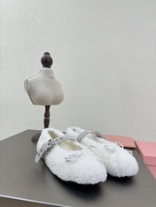 SHEARLING BALLET FLAT WHITE WITH SUEDE STRAP