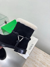 BOTTEGA VENETA 26S FUR-LINED BOOTS IN BLACK SUEDE AND WHITE WOOL