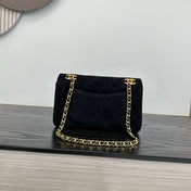 CHANEL 26S CLASSIC FLAP BAG 22 IN BLACK QUILTED SUEDE