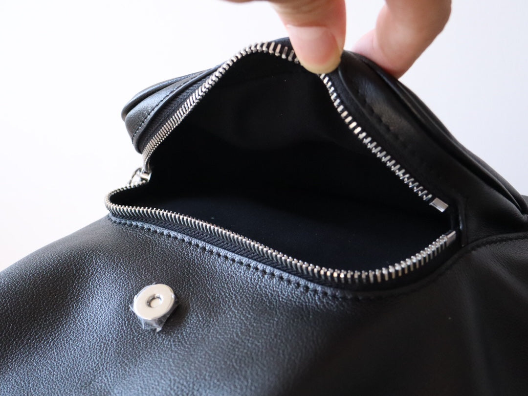 LV 25S MONTSOURIS VIBE 35 IN BLACK LAMBSKIN SILVER HARDWRE