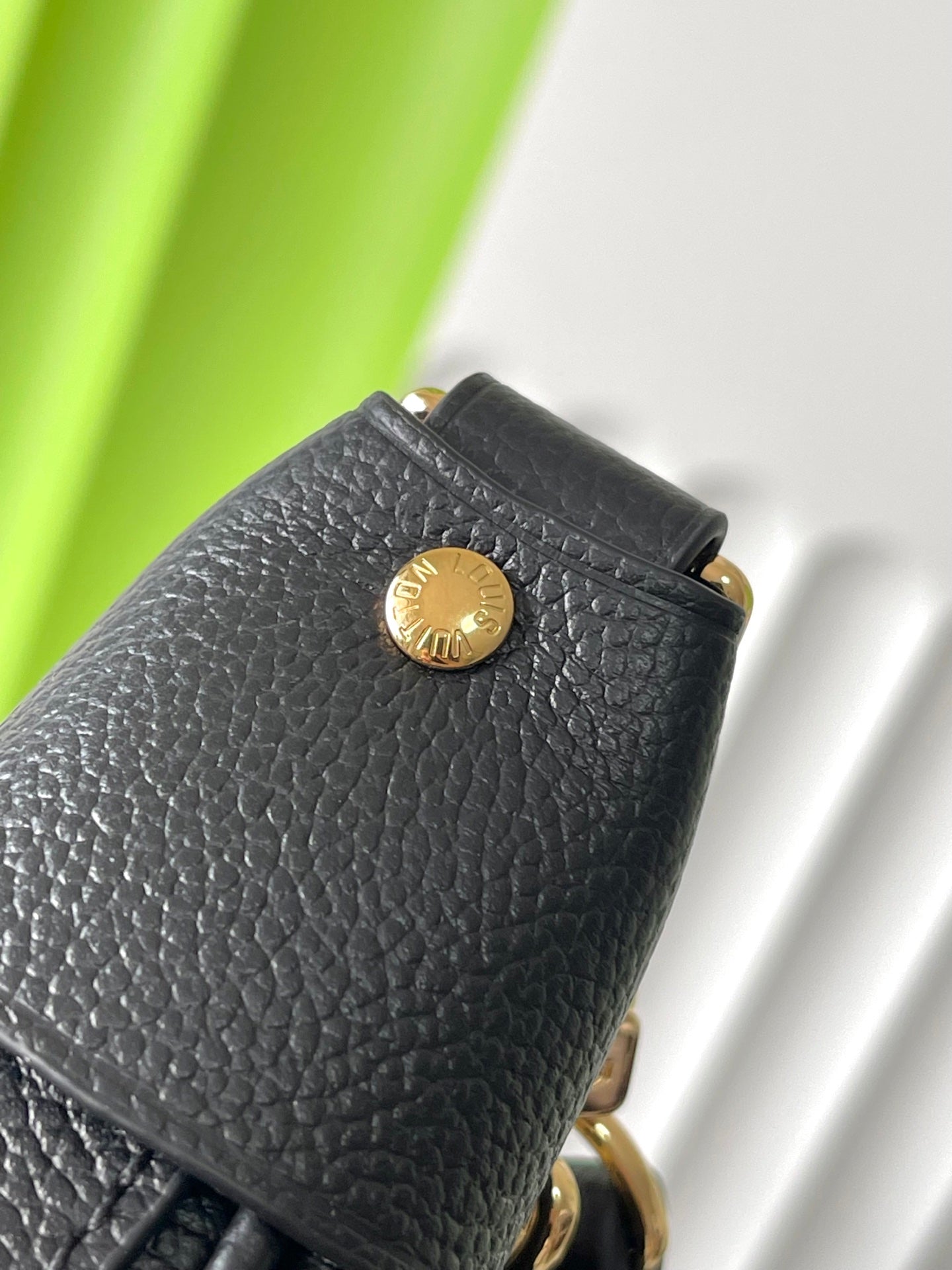 LOOP HOBO 38 BLACK MONOGRAM EMPREINTE LEATHER GOLD HARDWARE