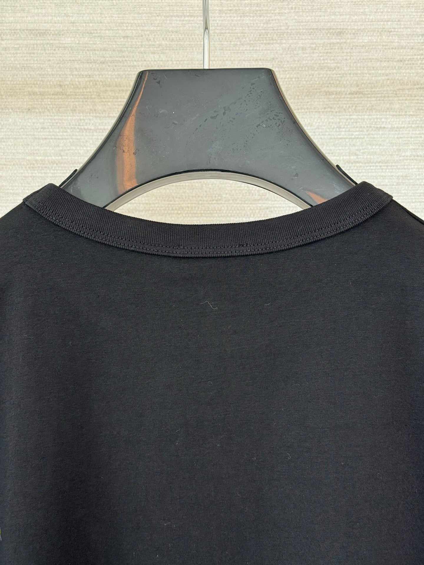 CELINE 26S LONG-SLEEVE CREWNECK T-SHIRT 561