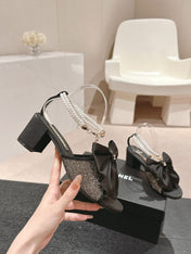 HIGH SANDAL WITH PEARL CHAIN BLACK LAMBSKIN WITH RHINESTONES
