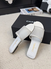FLAT SLIDE IN WHITE MESH AND SUEDE
