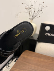 CHANEL 26S THONG SANDALS IN BLACK CALFSKIN WITH CC LOGO