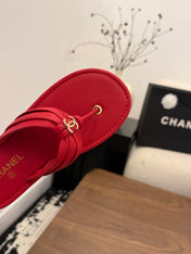 CHANEL 26S THONG SANDALS IN RED CALFSKIN WITH CC LOGO