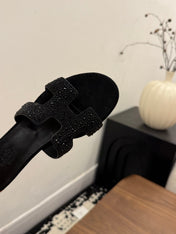 HM 26S OASIS SANDAL IN BLACK SUEDE WITH CRYSTALS