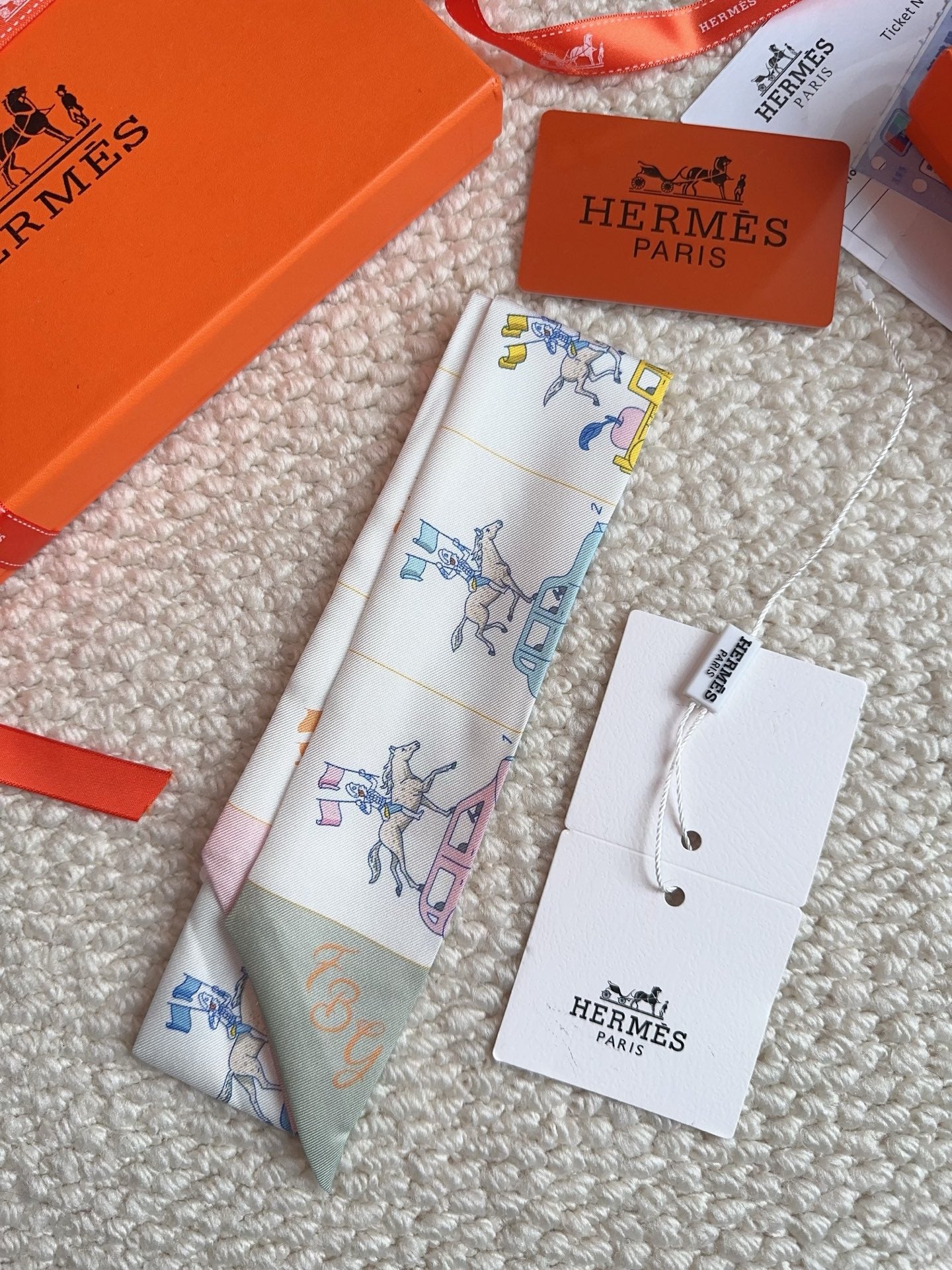 HERMES 26S SCARF 86 IN SILK 309603