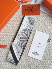 HERMES 26S SCARF 86 IN SILK 309606