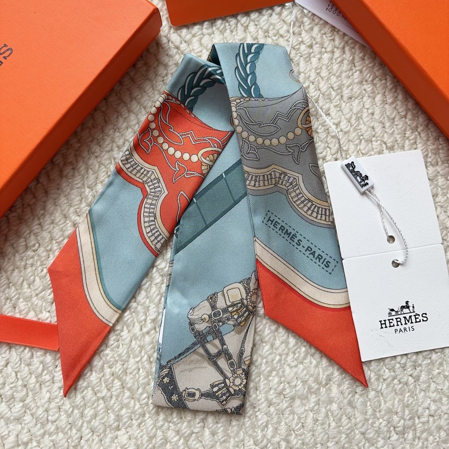 HERMES 26S SCARF 86 IN SILK 309620