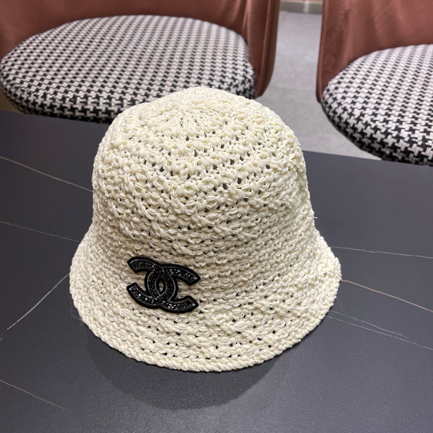 CHANEL 26S RAFFIA BUCKET HAT 335790