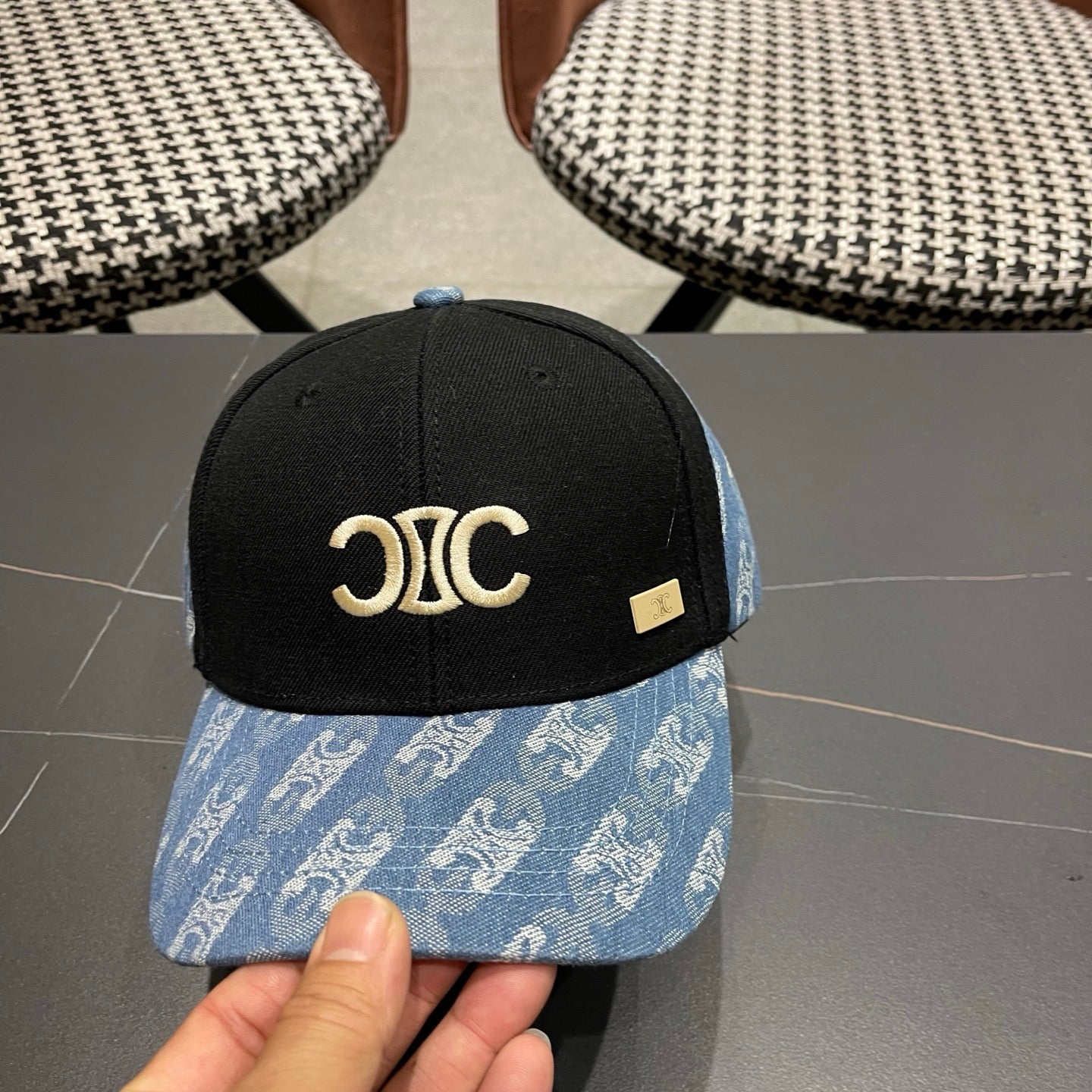 CELINE 26S COLOR-BLOCK BASEBALL CAP STYLE 64