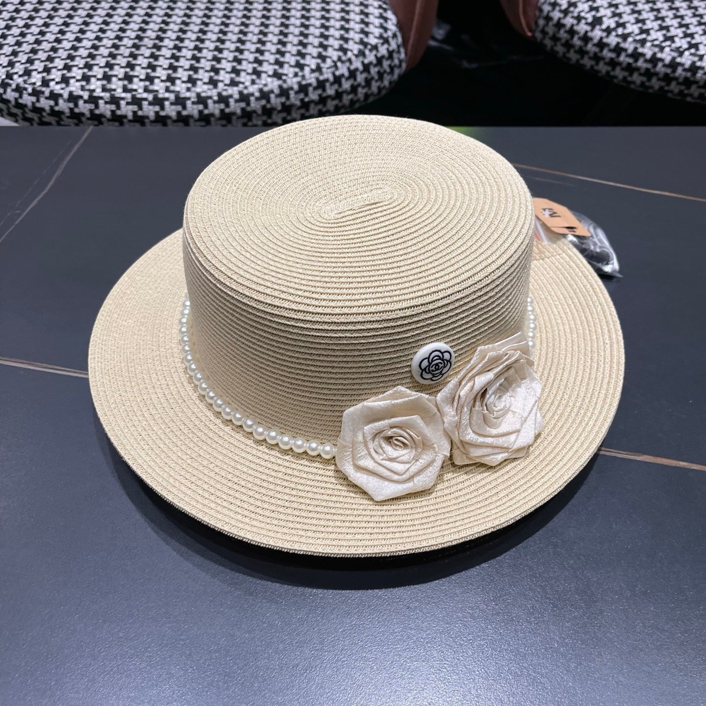 CHANEL 26S PEARL & ROSETTE STRAW BOATER HAT 337933