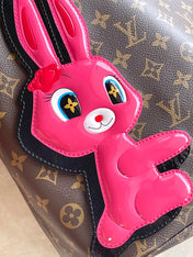 NEVERFULL MM 31 IN BROWN MONOGRAM CANVAS WITH PINK RABBIT PATCH