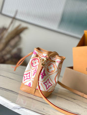 NANO NOÉ 16 IN CORAL MONOGRAM TILES CANVAS
