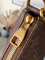 POCHETTE ACCESSOIRE XL 28 IN BROWN MONOGRAM DUST CANVAS