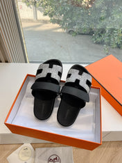 CHYPRE SANDAL IN BLACK MIX WHITE LIZARD SKIN