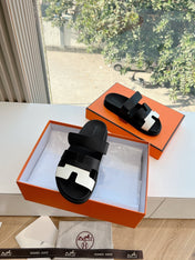 CHYPRE SANDAL IN BLACK MIX WHITE CALFSKIN