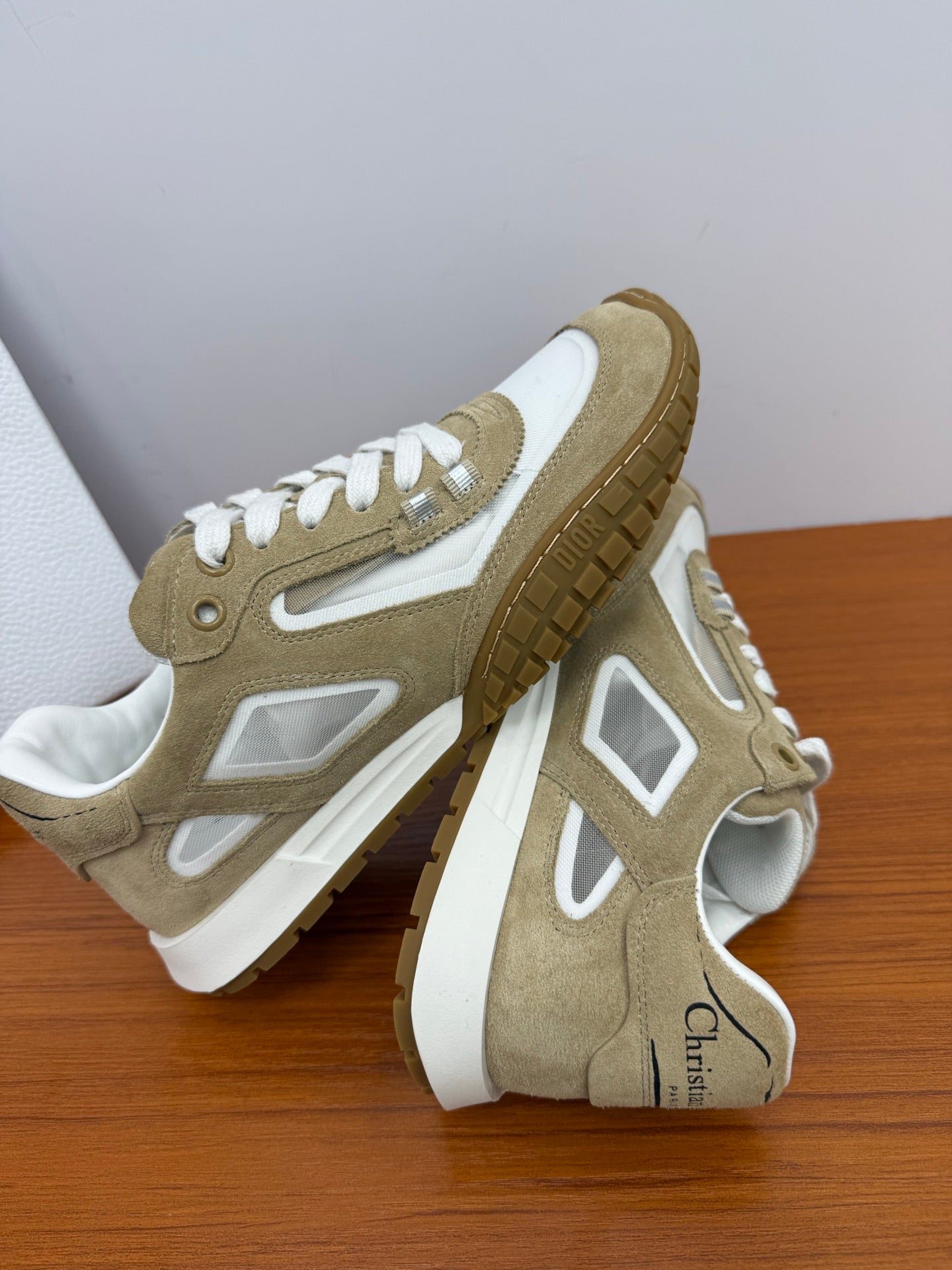 DIOR 26S SNEAKERS IN WHITE AND LIGHT BROWN SUEDE AND FABRIC