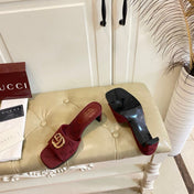 GUCCI 26S HIGH-HEELED SANDALS IN DARK RED CANVAS WITH GOLD HARDWARE