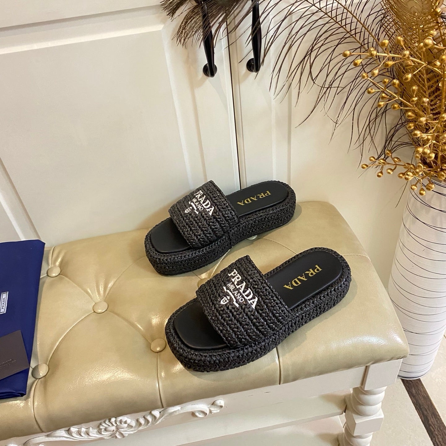 PRADA 26S SLIDE SANDALS IN BLACK LOGO RAFFIA