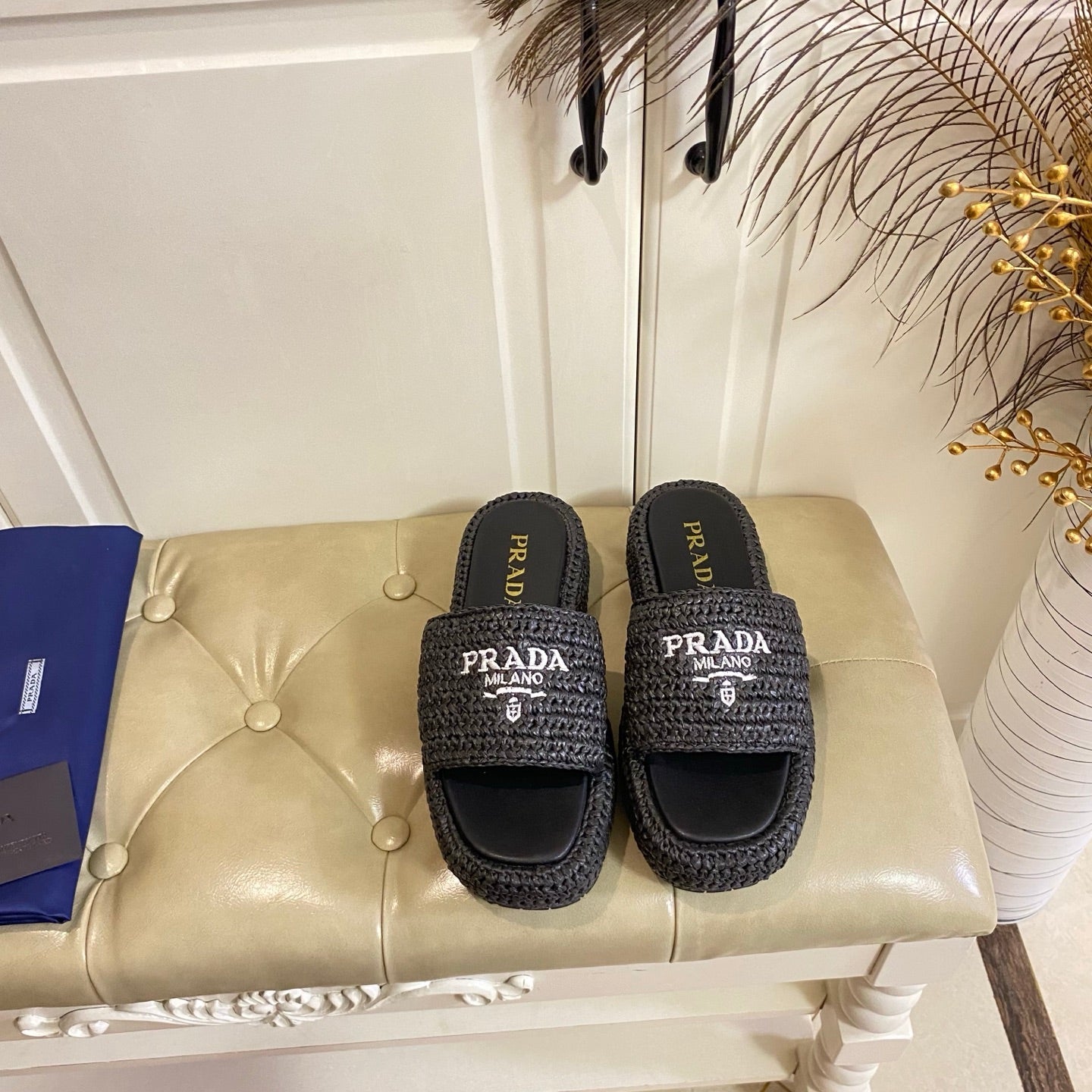 PRADA 26S SLIDE SANDALS IN BLACK LOGO RAFFIA