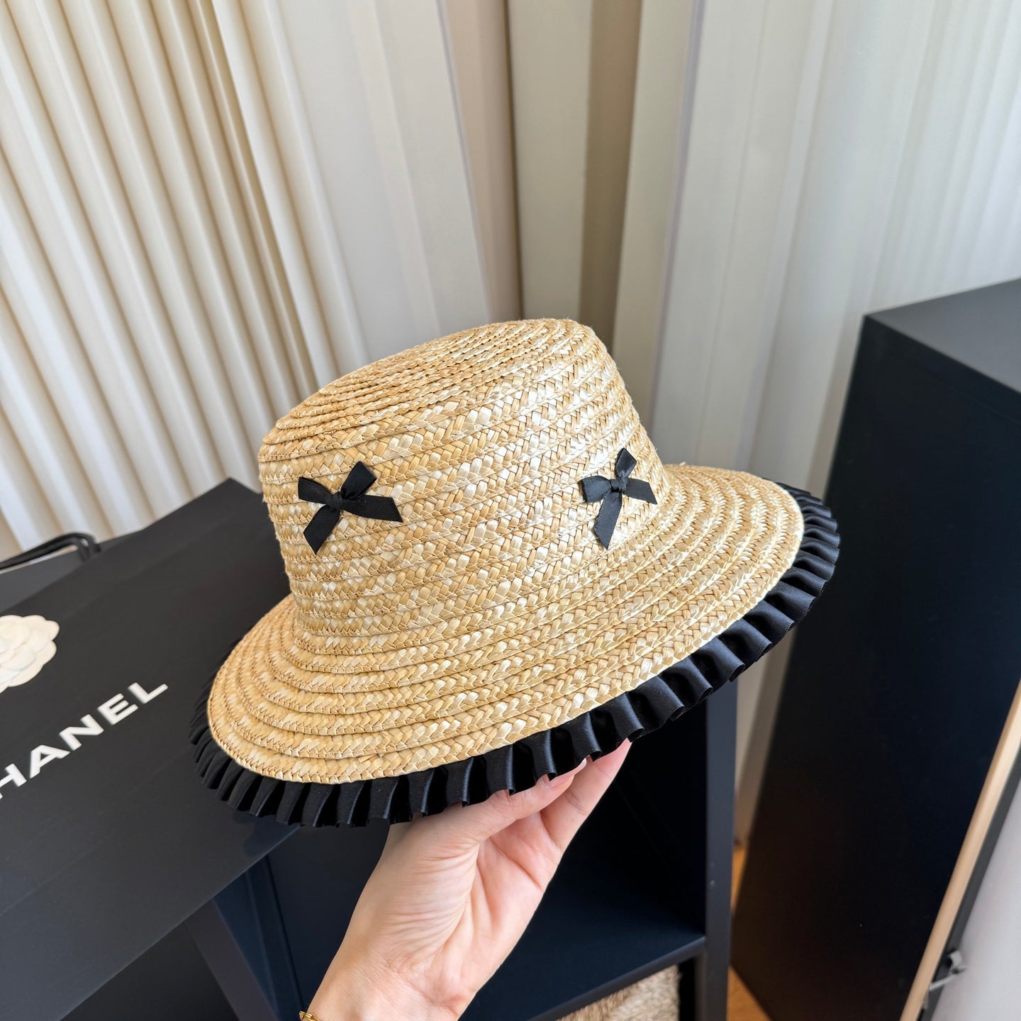 CHANEL 26S BOATER STRAW HAT WITH BLACK CC LOGO 337952