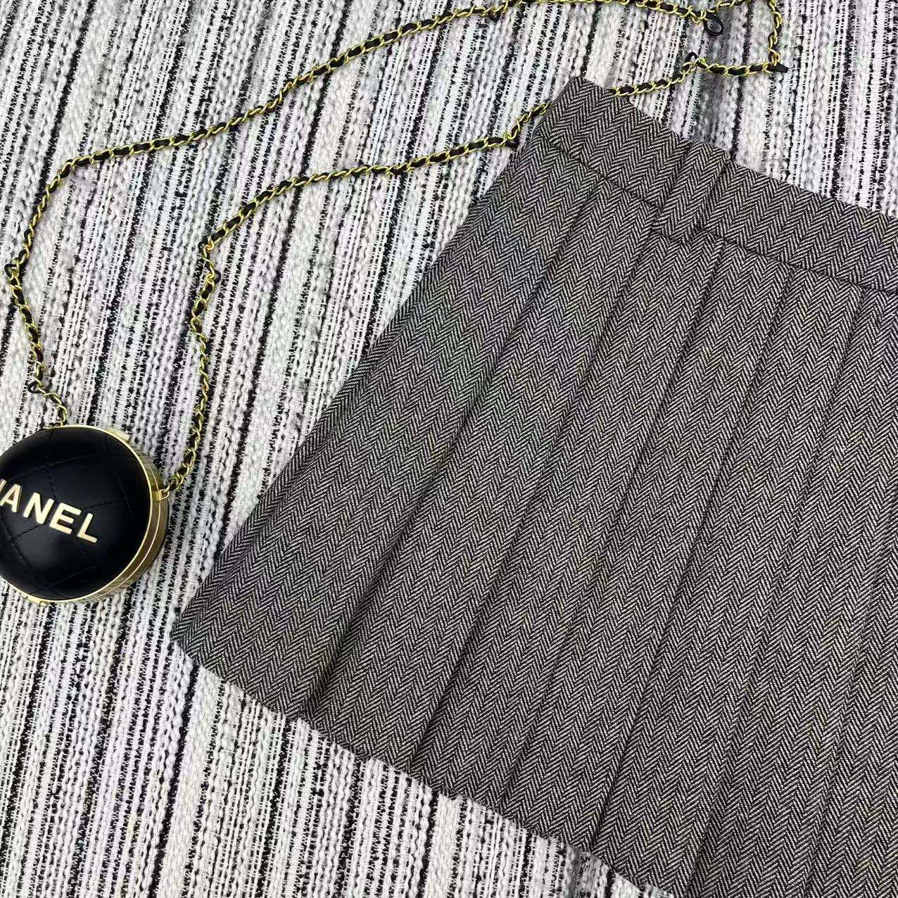 MIUMIU SKIRT STYLE 575