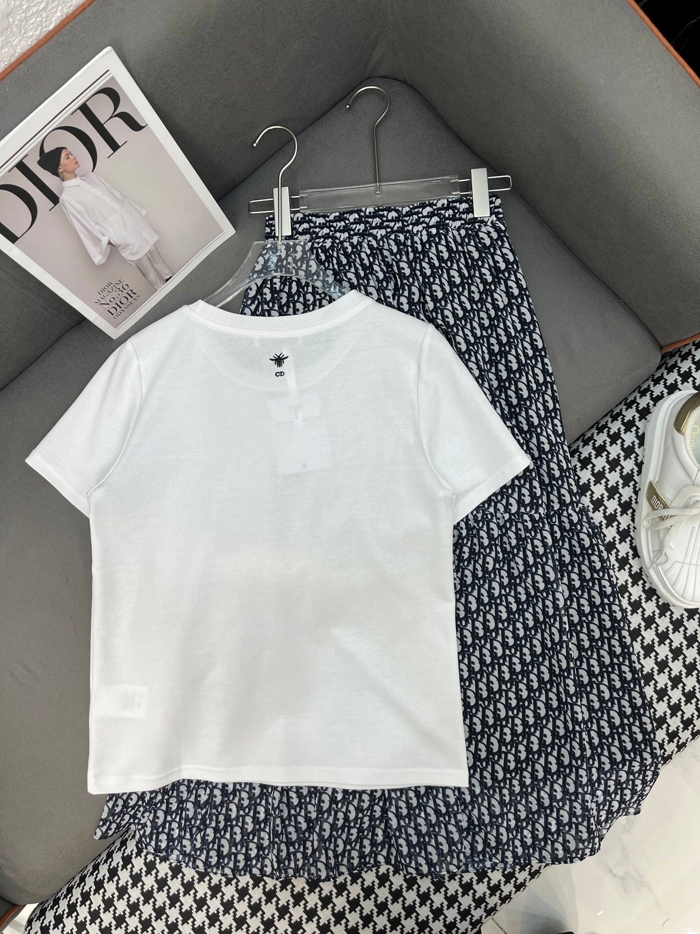 DIOR T-SHIRT AND SKIRT SET 269021