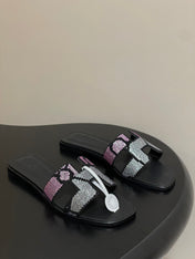 HM 25S ORAN SANDAL IN BLACK LAMBSKIN WITH WHITE MIX PINK STONE DETAILS