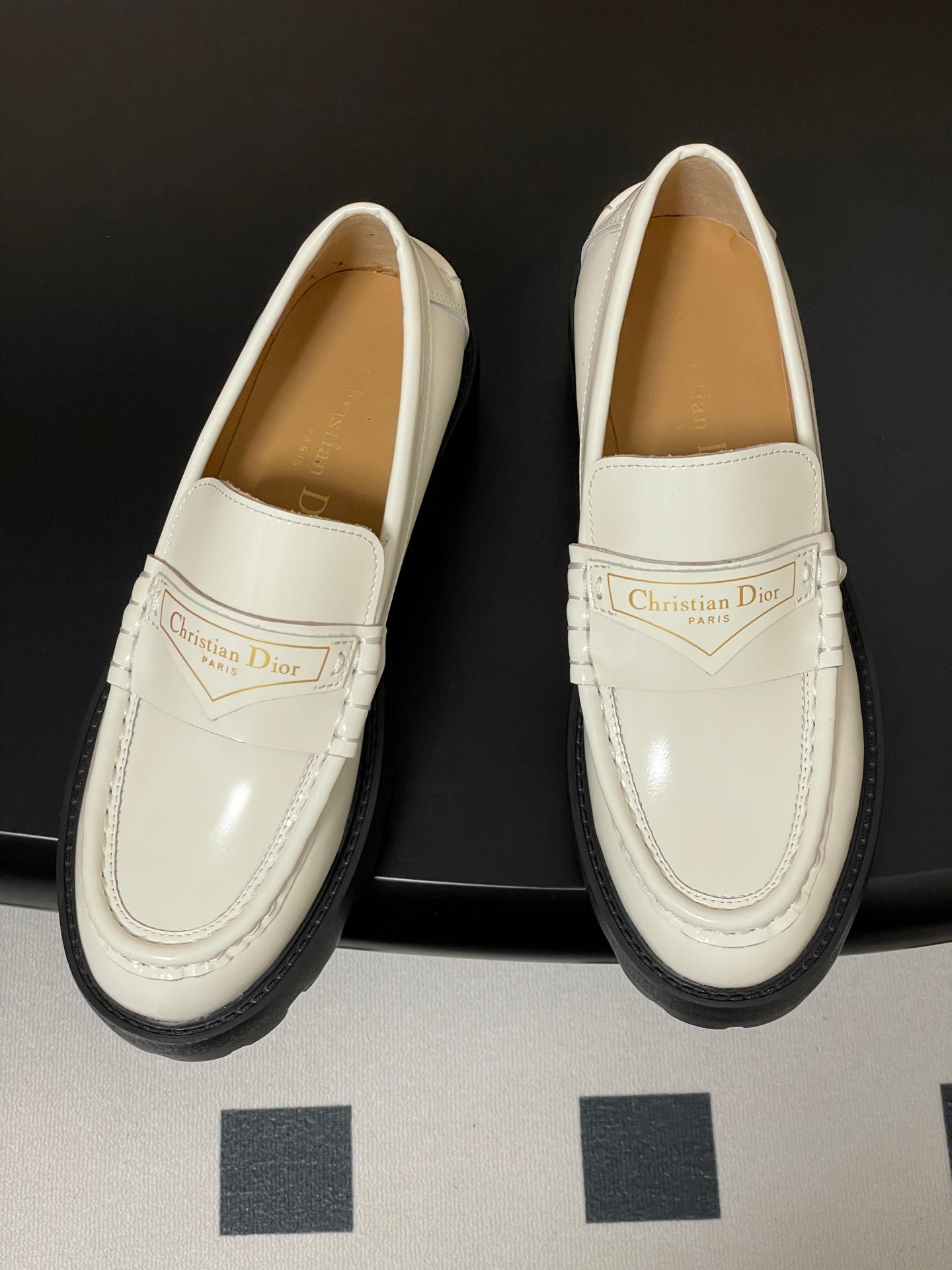 DIOR 25S BOY PLATFORM LOAFERS IN CREAM WHITE LAMBSKIN