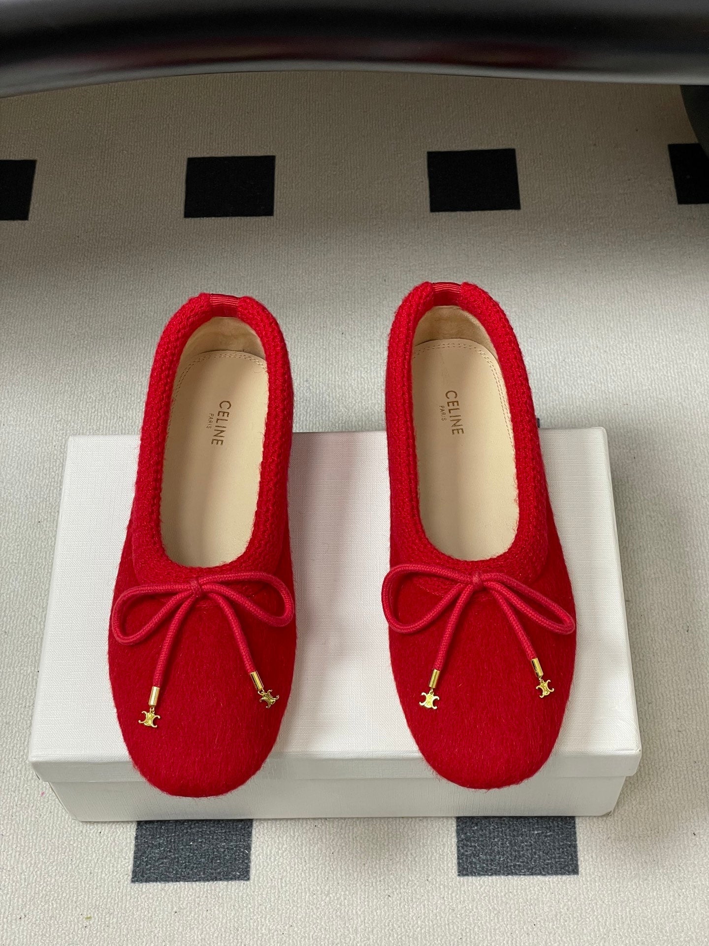 CELINE 26S BALLET FLATS IN RED WOOL WITH BOW